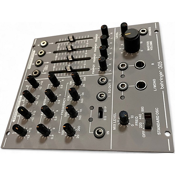 Used Behringer 305 Equalizer
