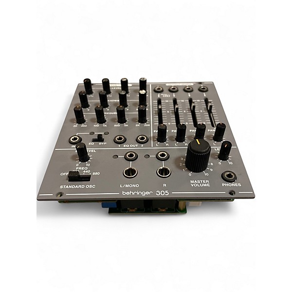 Used Behringer 305 Equalizer