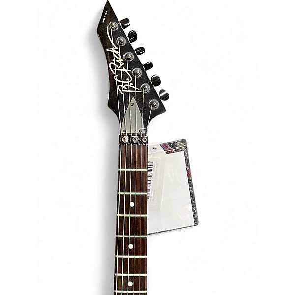 Used B.C. Rich Gunslinger White Solid Body Electric Guitar