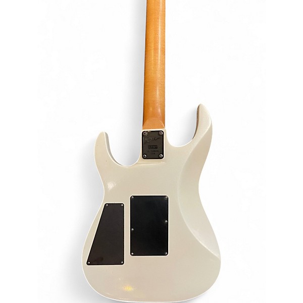 Used B.C. Rich Gunslinger White Solid Body Electric Guitar