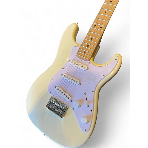 Used Squier Mini Affinity Stratocaster Olympic White Electric Guitar