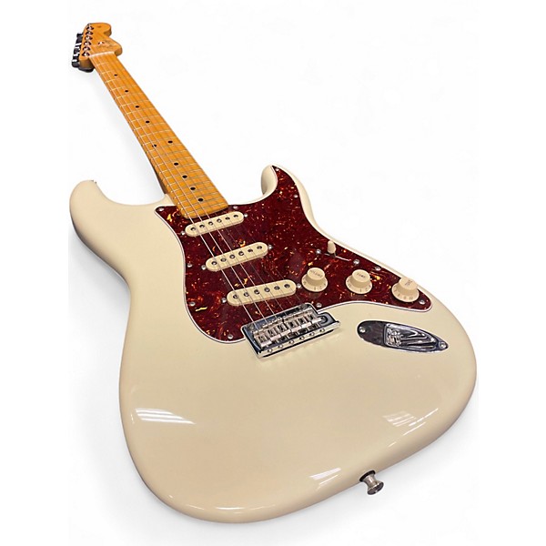 Used Fender American Professional II Stratocaster Vintage White Solid Body Electric Guitar