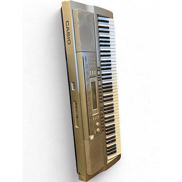 Used Casio WK200 76 Key Keyboard Workstation
