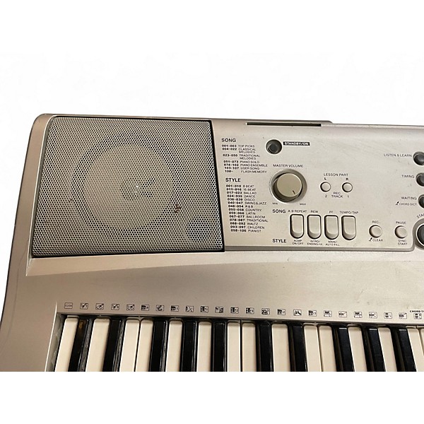 Used Yamaha PSRE303 Keyboard Workstation