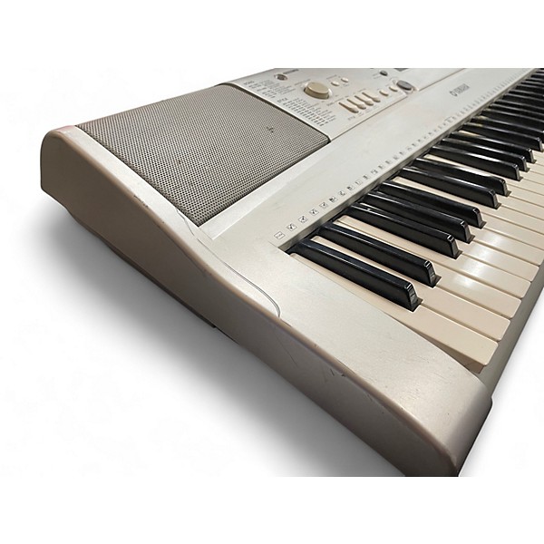 Used Yamaha PSRE303 Keyboard Workstation