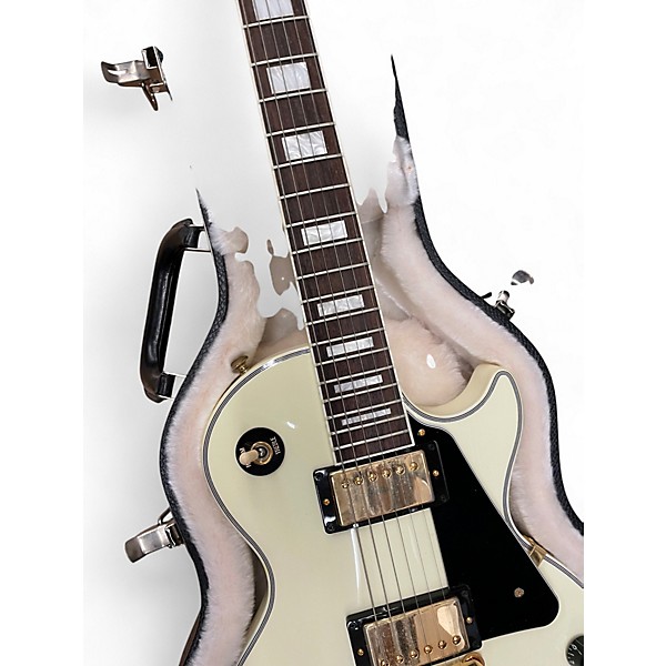 Used Gibson Les Paul Custom Alpine White Solid Body Electric Guitar
