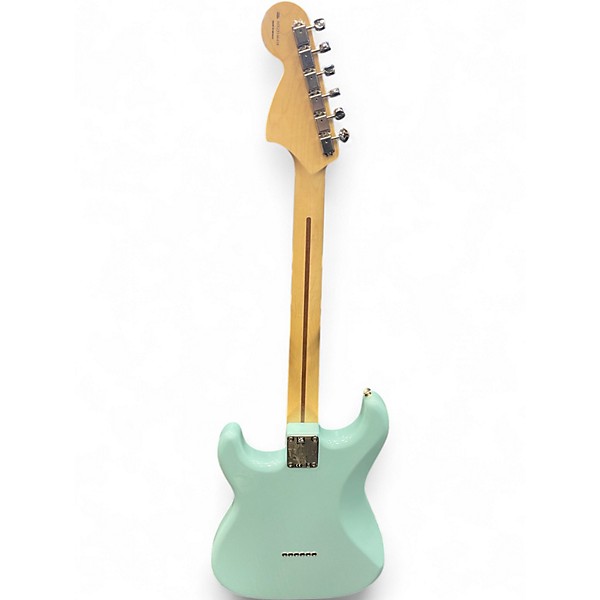 Used Fender Tom Delonge Signature Stratocaster Daphne Blue Solid Body Electric Guitar