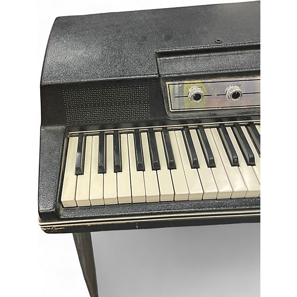 Used Wurlitzer 200a Acoustic Piano