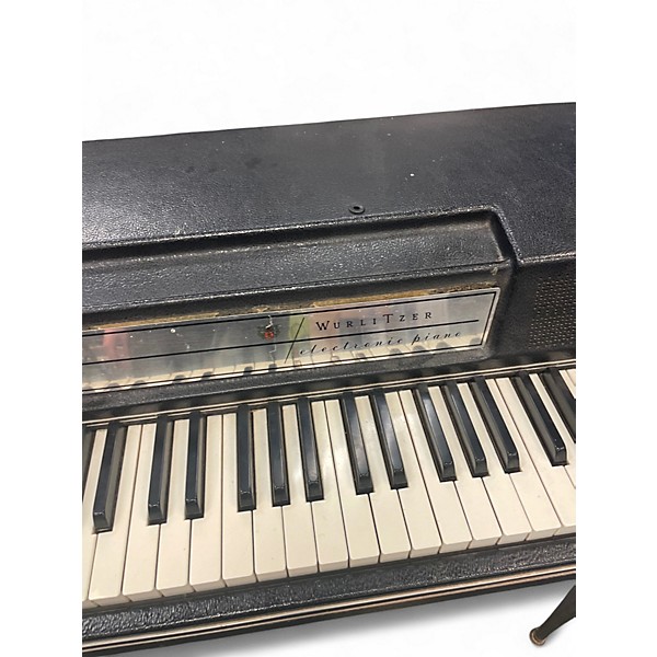 Used Wurlitzer 200a Acoustic Piano