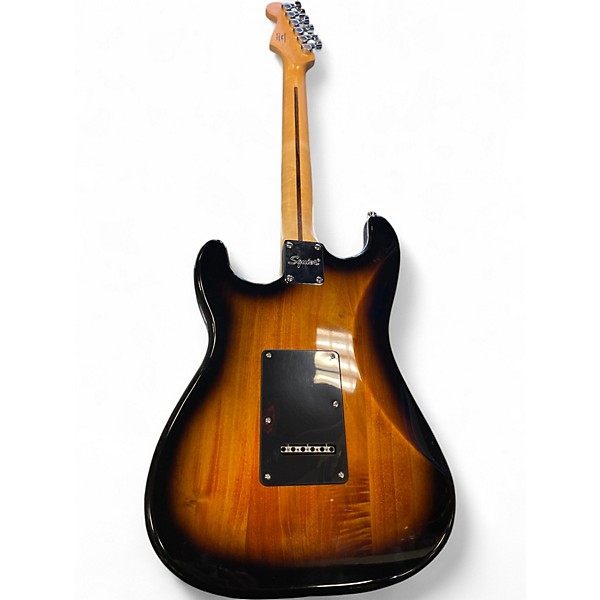 Used 2020s Squier Affinity Stratocaster 2 Tone Sunburst Solid Body Electric Guitar