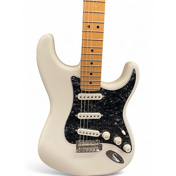 Used Fender Player Stratocaster Polar White Solid Body Electric Guitar