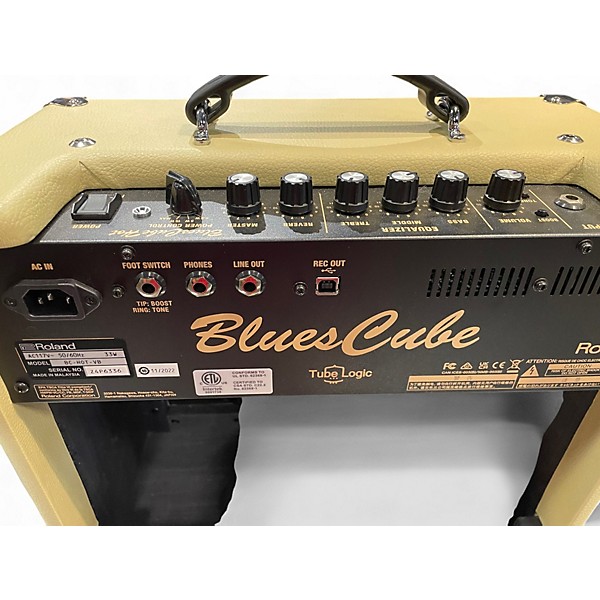 Used Roland BLUES CUBE 30W 1 X 12 Guitar Combo Amp