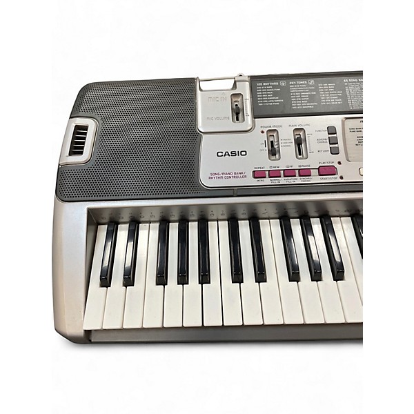Used Casio LK210 Portable Keyboard