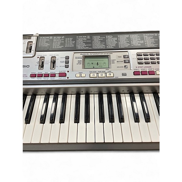 Used Casio LK210 Portable Keyboard