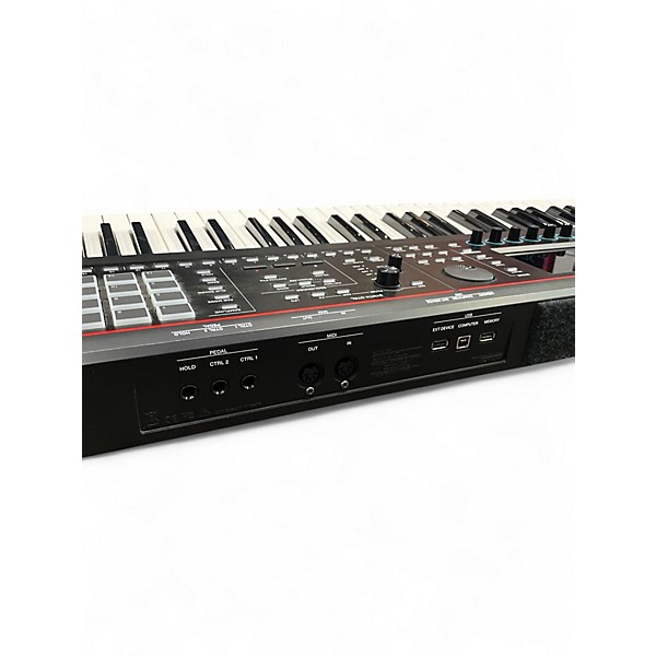 Used Roland Fantom 07 Keyboard Workstation