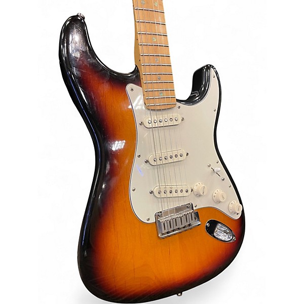 Used 2000 Fender American Deluxe Stratocaster Tobacco Sunburst Solid Body Electric Guitar