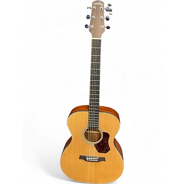 Used Walden O550 Natural Acoustic Guitar