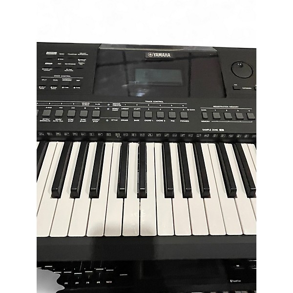 Used Yamaha PSREW410 76 Key Portable Keyboard