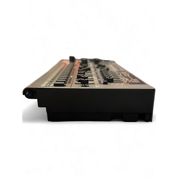 Used Roland JD08 Synthesizer