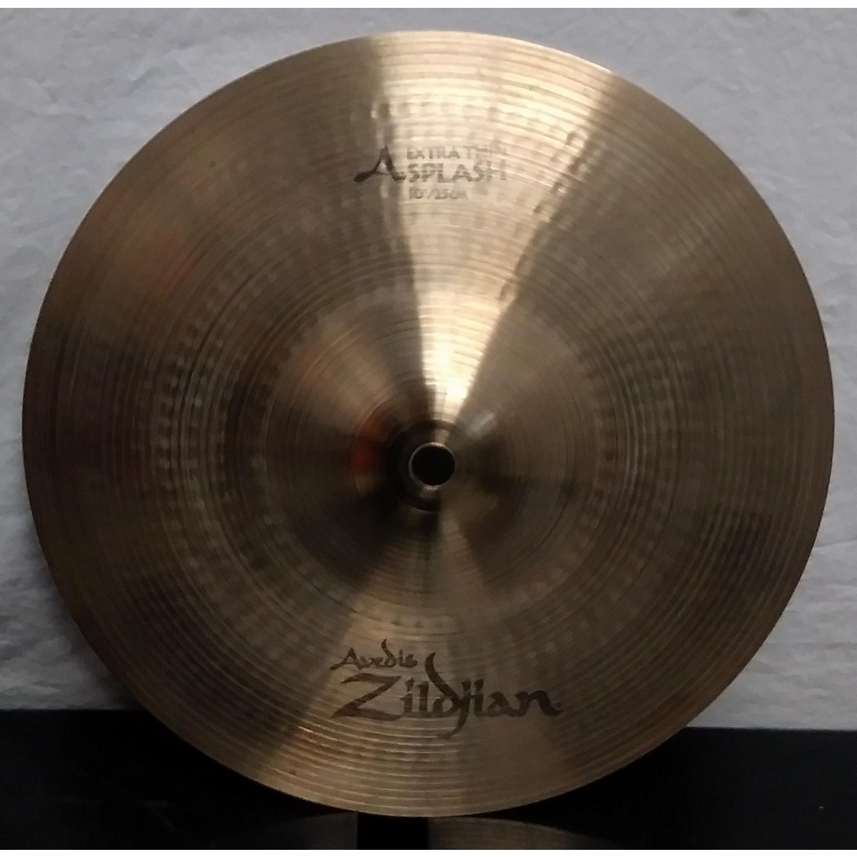 Used Zildjian 10in Avedis Extra Thin Splash Cymbal Guitar Center