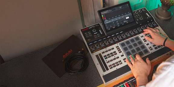 Akai Pro MPC XL Workstation