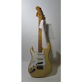 Vintage Fender 1975 Stratocaster Electric Guitar