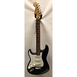 Used Fender 2000s Standard Stratocaster Electric Guitar