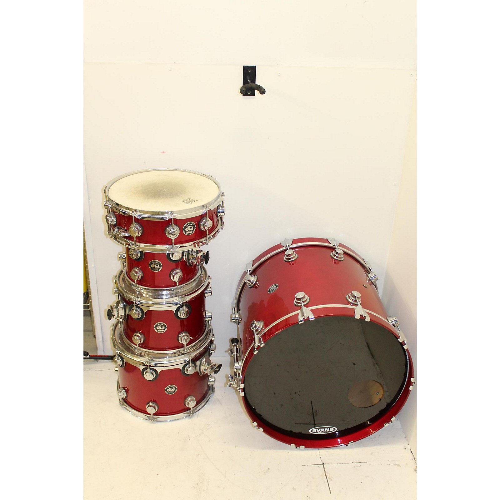 collecotr of vintage drum sets blog