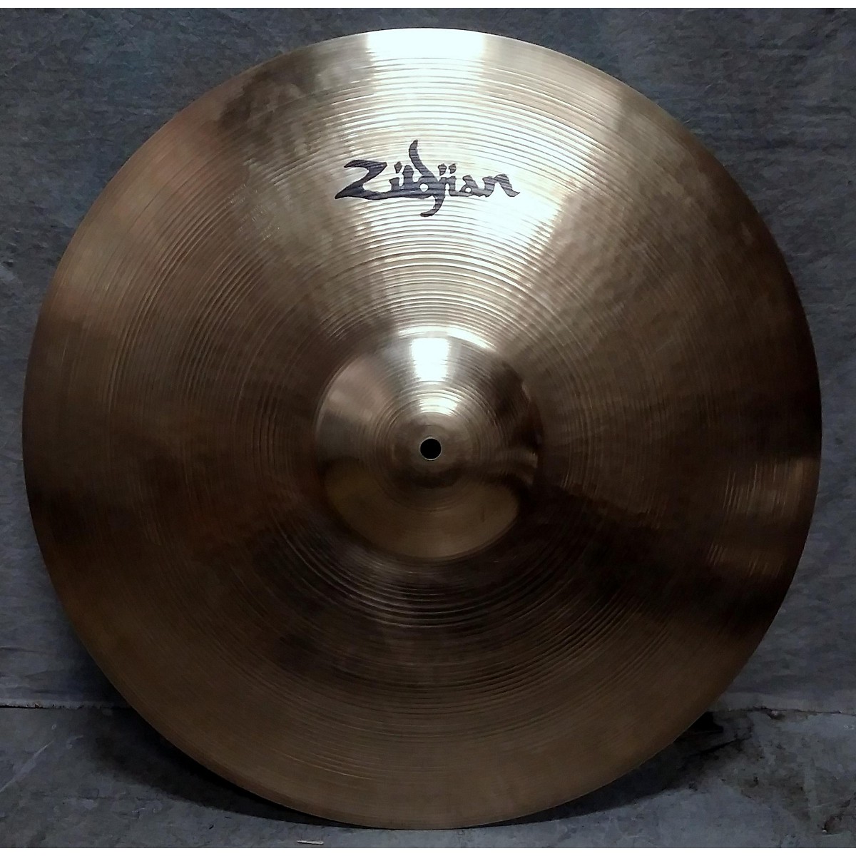 Used Zildjian 21in Avedis Cymbal Guitar Center
