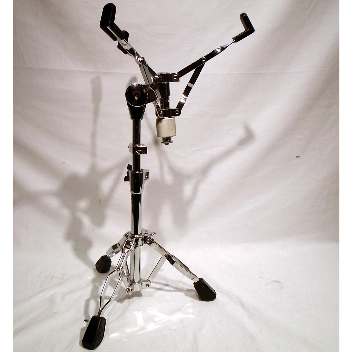 Used DW 3000 SERIES SNARE STAND Snare Stand Guitar Center
