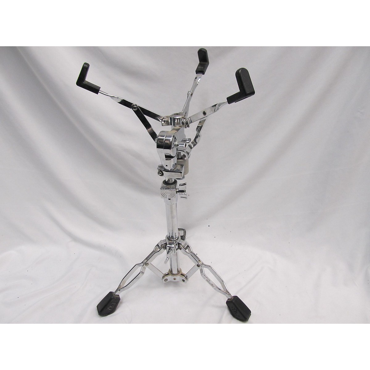 Used DW 3000 SERIES SNARE STAND Snare Stand Guitar Center