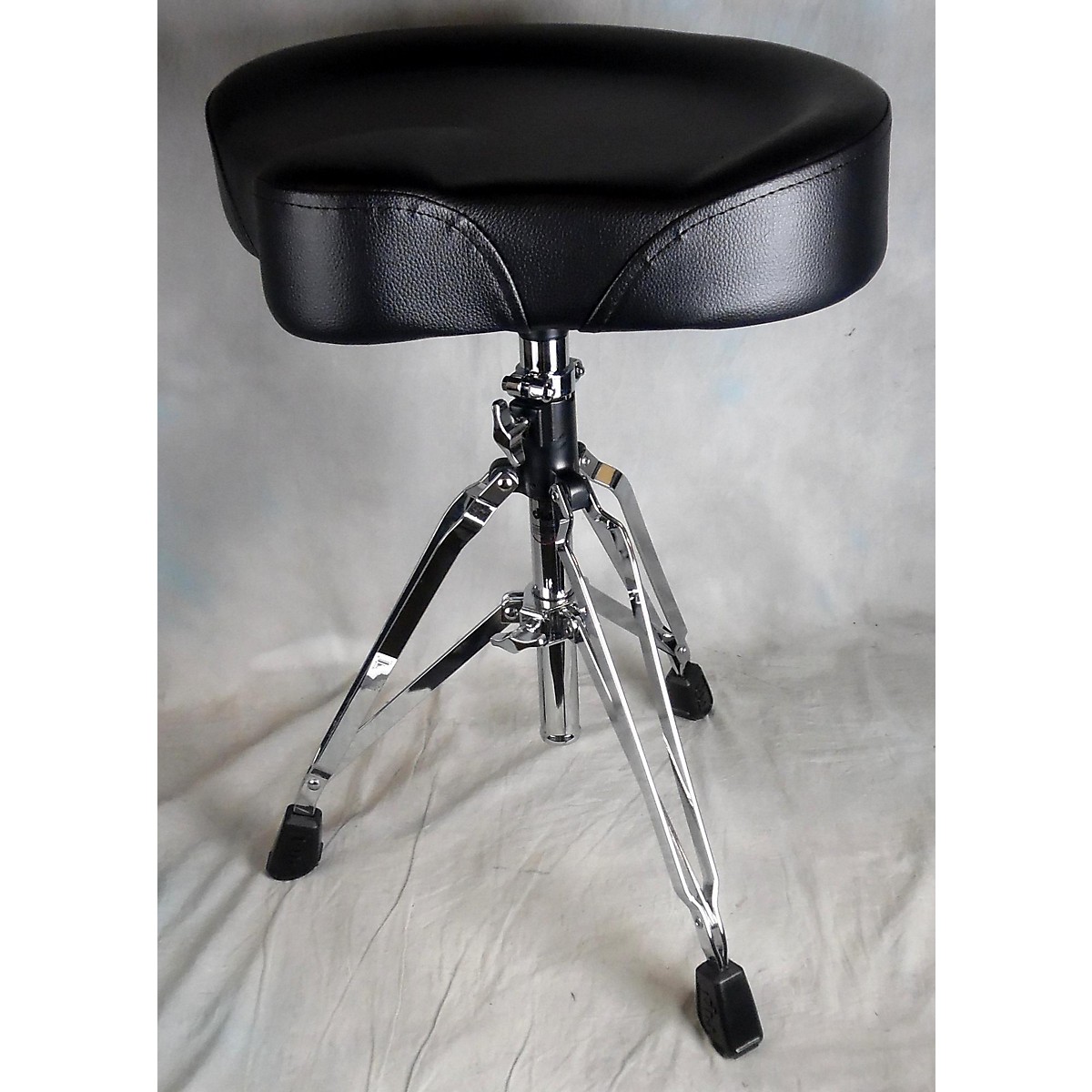 Used DW 3000 Series Drum Throne Guitar Center