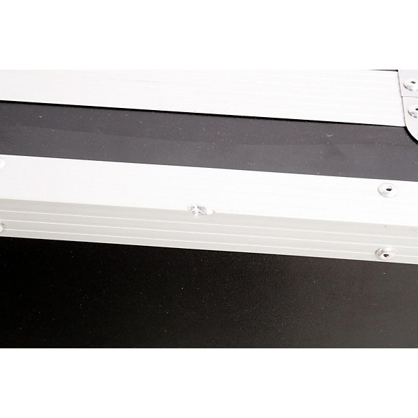 Road Runner Keyboard Flight Case With Casters Black 76 Key