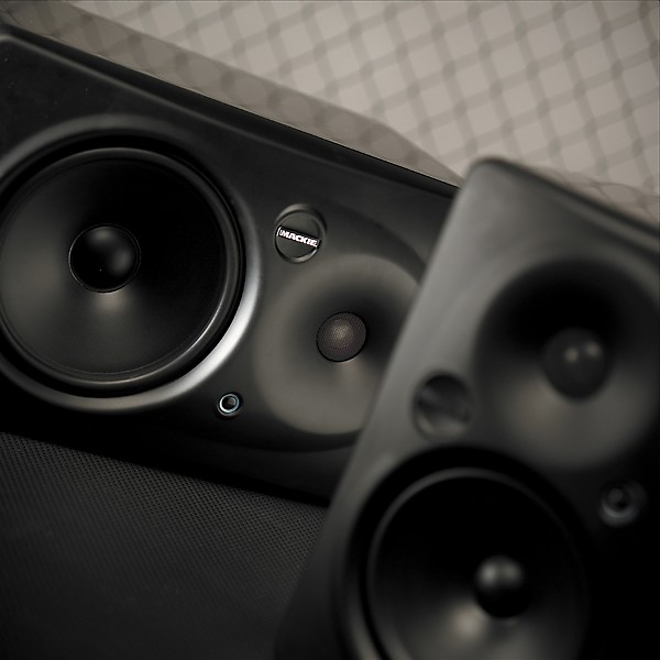 Mackie HR824mk2 8.75" Active High-Resolution Studio Reference Monitor