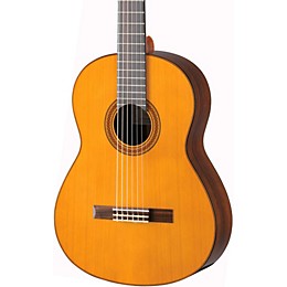 Open Box Yamaha CG182C Cedar Top Classical Guitar Level 1 Natural