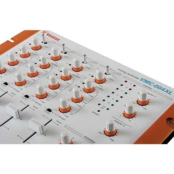 Restock Vestax VMC-004XL 4-Channel DJ Mixer White | Guitar
