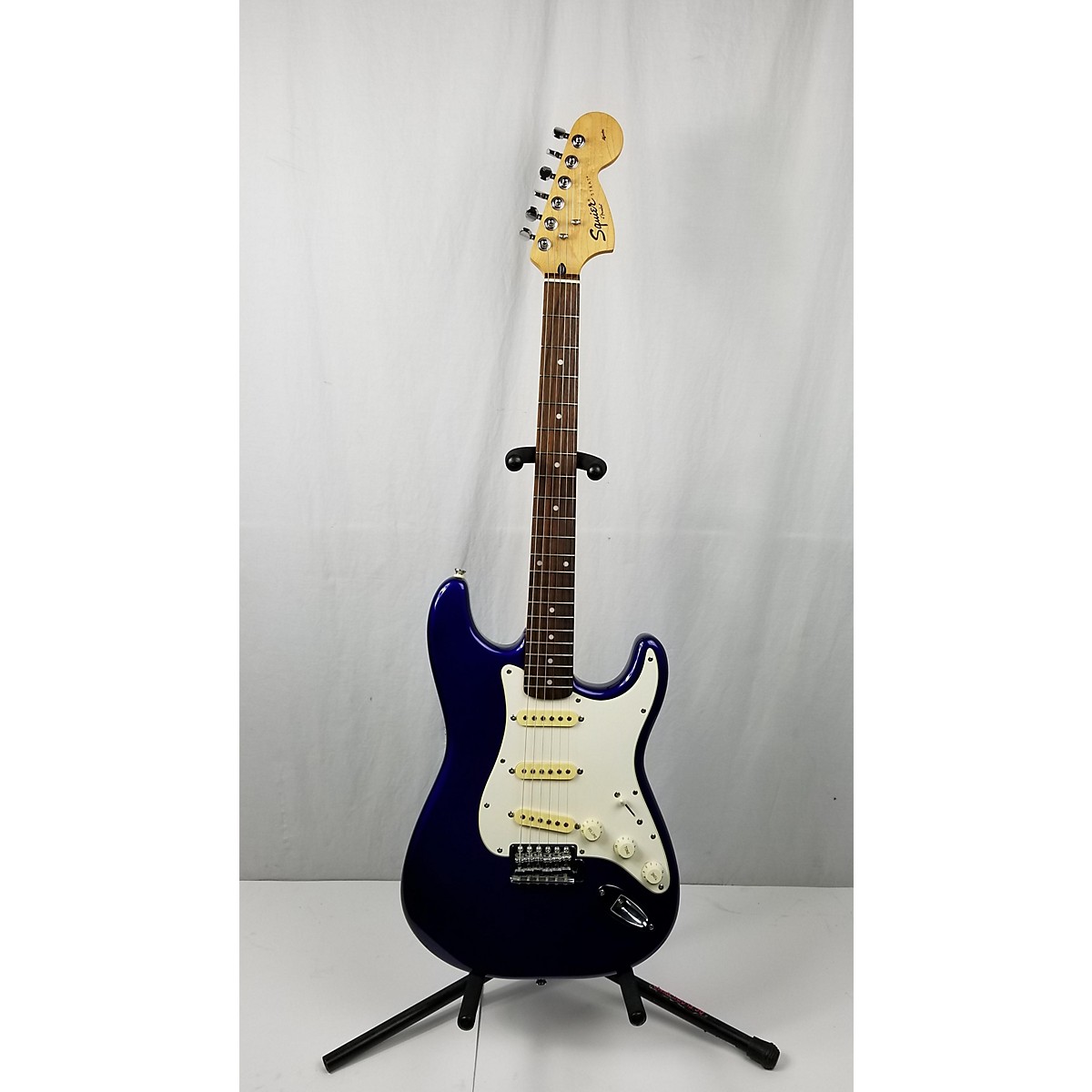 Used Squier Affinity Stratocaster Solid Body Electric Guitar Guitar