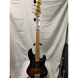 Used Fender American Deluxe Jazz Bass