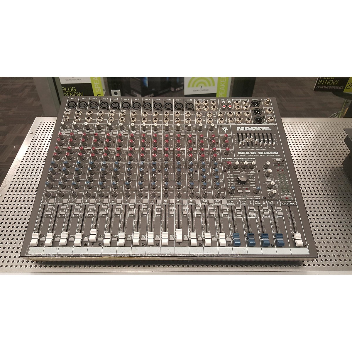 Used Mackie CFX16 Unpowered Mixer | Guitar Center