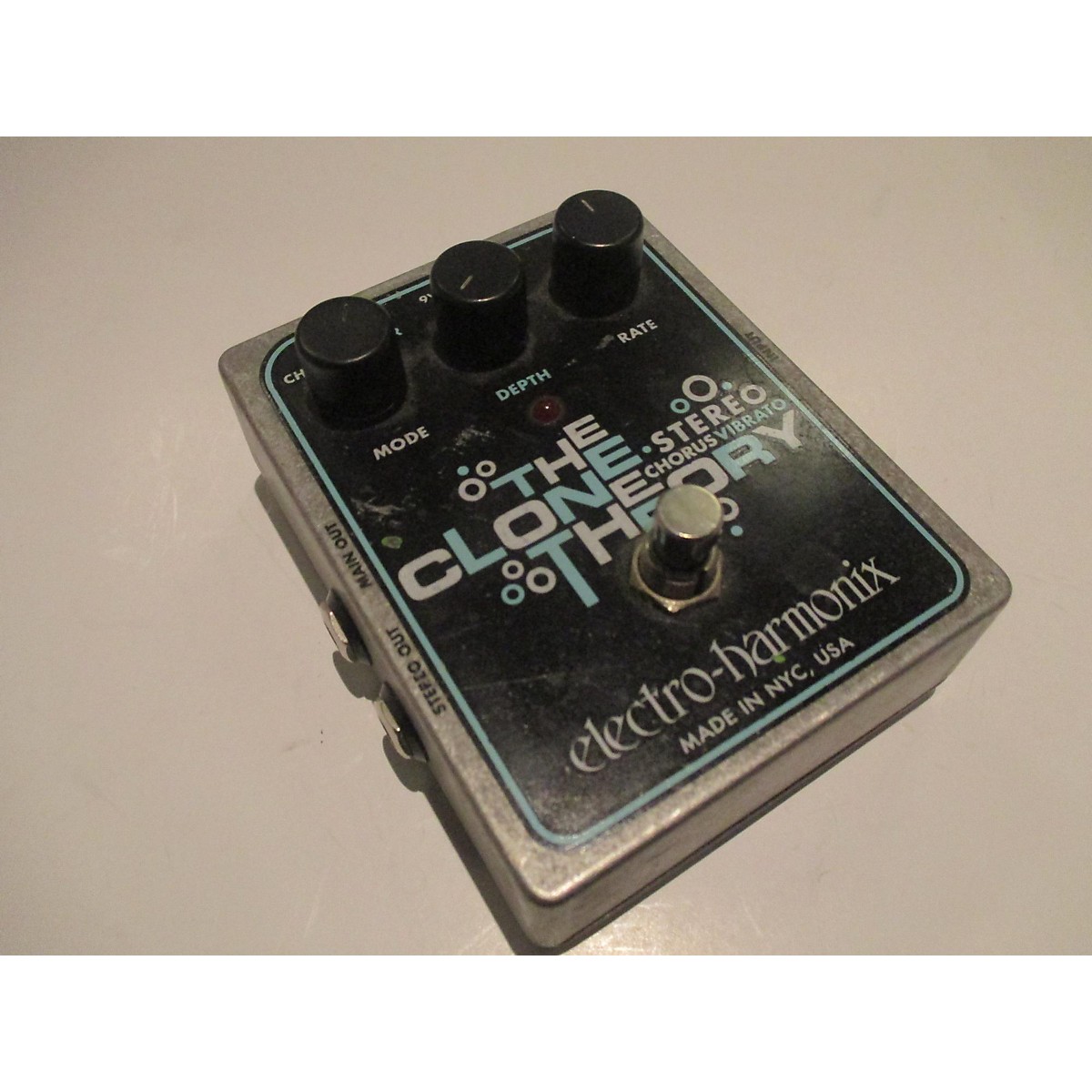 Used ElectroHarmonix Clone Theory Stereo Chorus Vibrato Effect Pedal