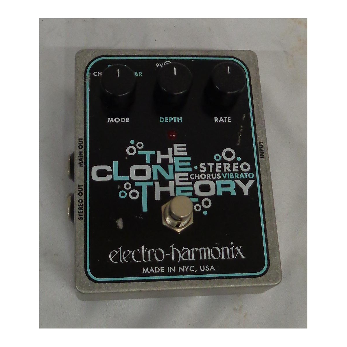 Used ElectroHarmonix Clone Theory Stereo Chorus Vibrato Effect Pedal