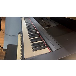 Used Yamaha DGX 670 Keyboard Workstation