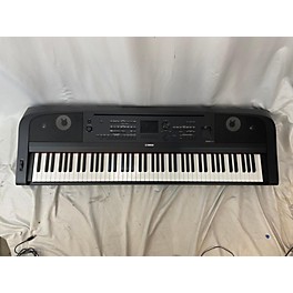 Used Yamaha DGX670 Keyboard Workstation