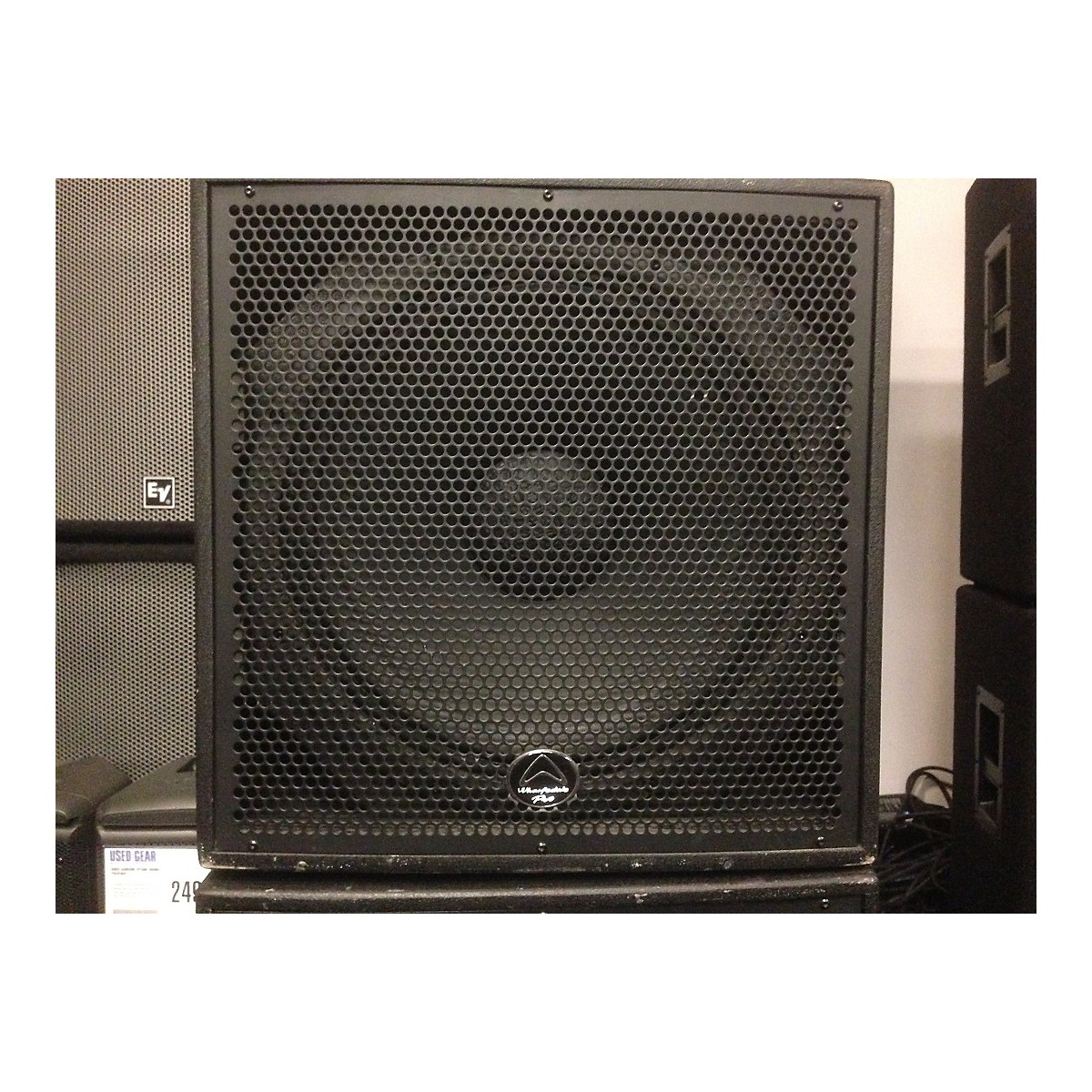 wharfedale pro delta 18b