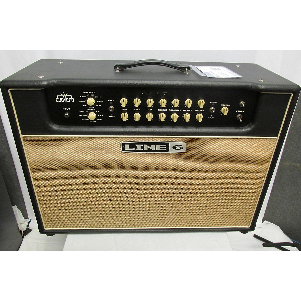 Used Line 6 DuoVerb Guitar Combo Amp Guitar Center