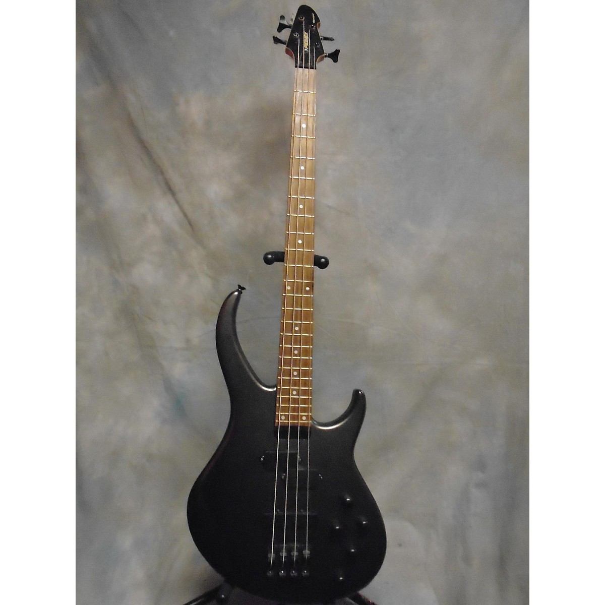 Used Peavey Grind Bxp Electric Bass Guitar Guitar Center