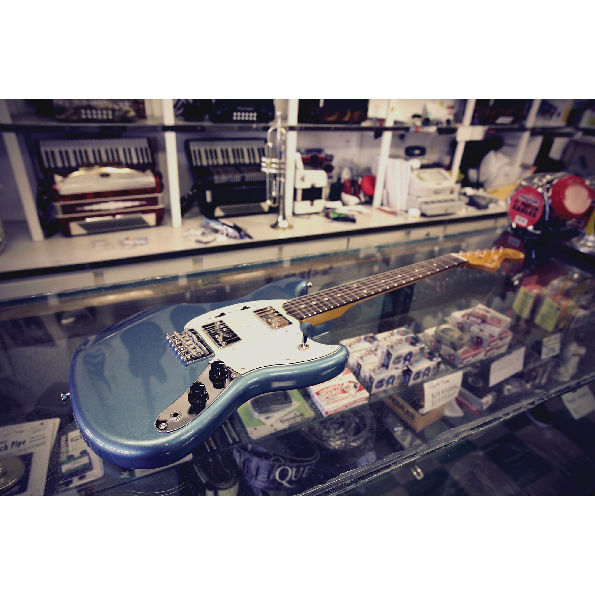 ギター ProvisionVST-RelicAlderOldLakePlacidBlue Fender Pawn Shop Mustang Special Electric Guitar Lake Placid