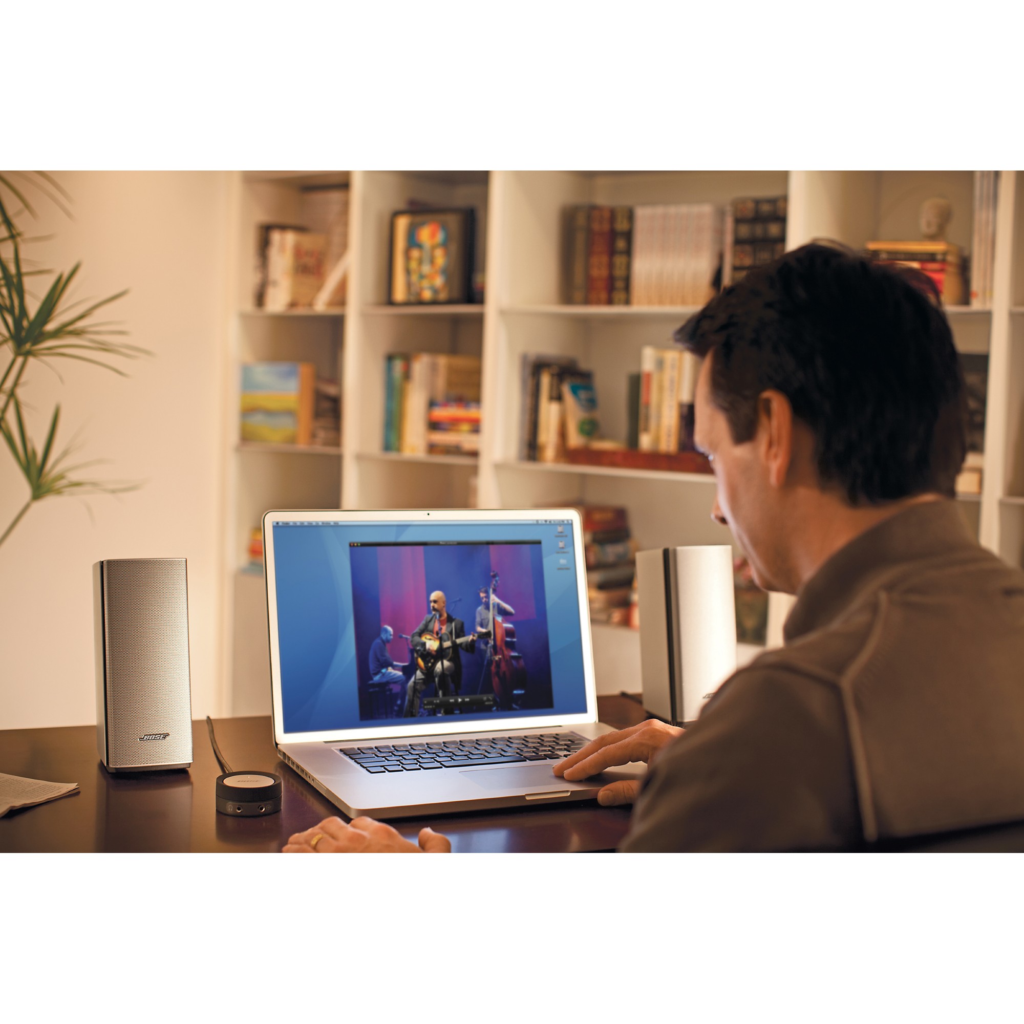Bose Companion 20 Multimedia Speaker System Silver | Guitar Center