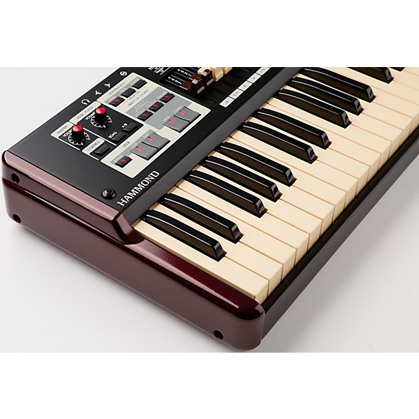 Open Box Hammond Sk1 61-Key Digital Stage Keyboard and Organ Level 2 Regular 190839698988