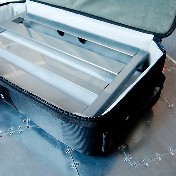 MONO M80 Pedal Board Case & Pedaltrain PT-1 Chrome Frame Combo